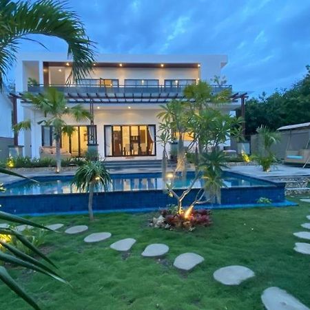 Villa Niang Ando Labuan Bajo Exteriör bild